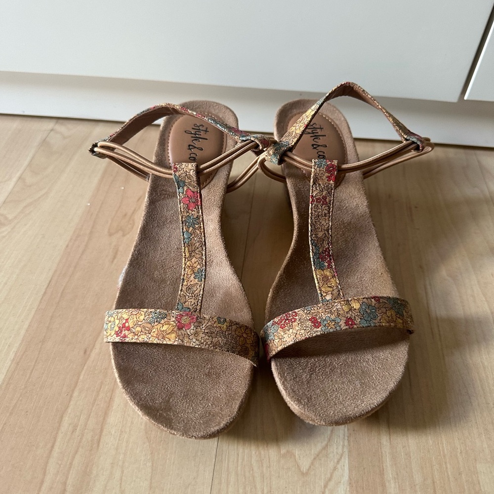 Flowers Wedge Sandals